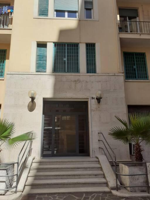 Loft Universita, Centro, Vicino Metro B, Wifi * Rome